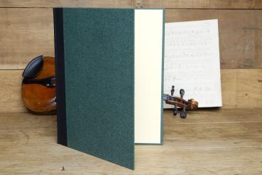 Practical and high-quality sheet music folder for large sheet music, plastic-free